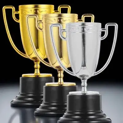 

3pcs Trophy Decoration Plastic Reward Prop Award Party Simulated Small Ornament Decorative Keepsake Team Sports