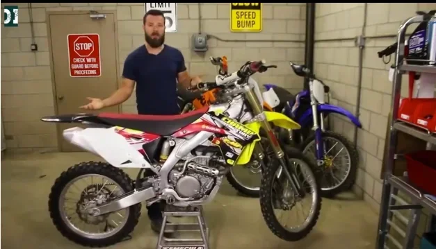 

Detachable Metal Motorcycle Repair Stand – Durable Maintenance & Display Stand for Motocross & Dirt Bikes