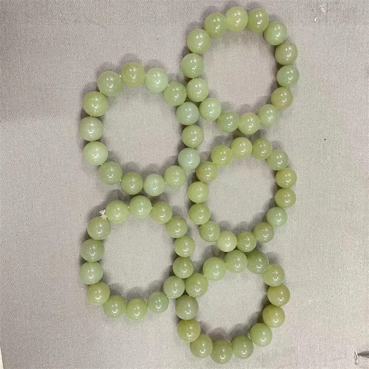 1pcs/lot Natural Hetian Jade Bracelet The jade quality is good luster Exquisite and stylish gifts for women