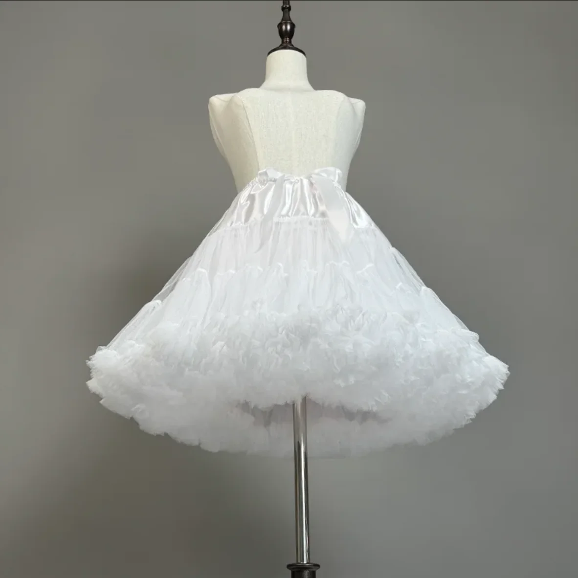 Woman Short Fluffy Petticoat Crinoline Lolita Tutu Under Skirt For Pleated Skirt Cosplay Wedding Prom Dress