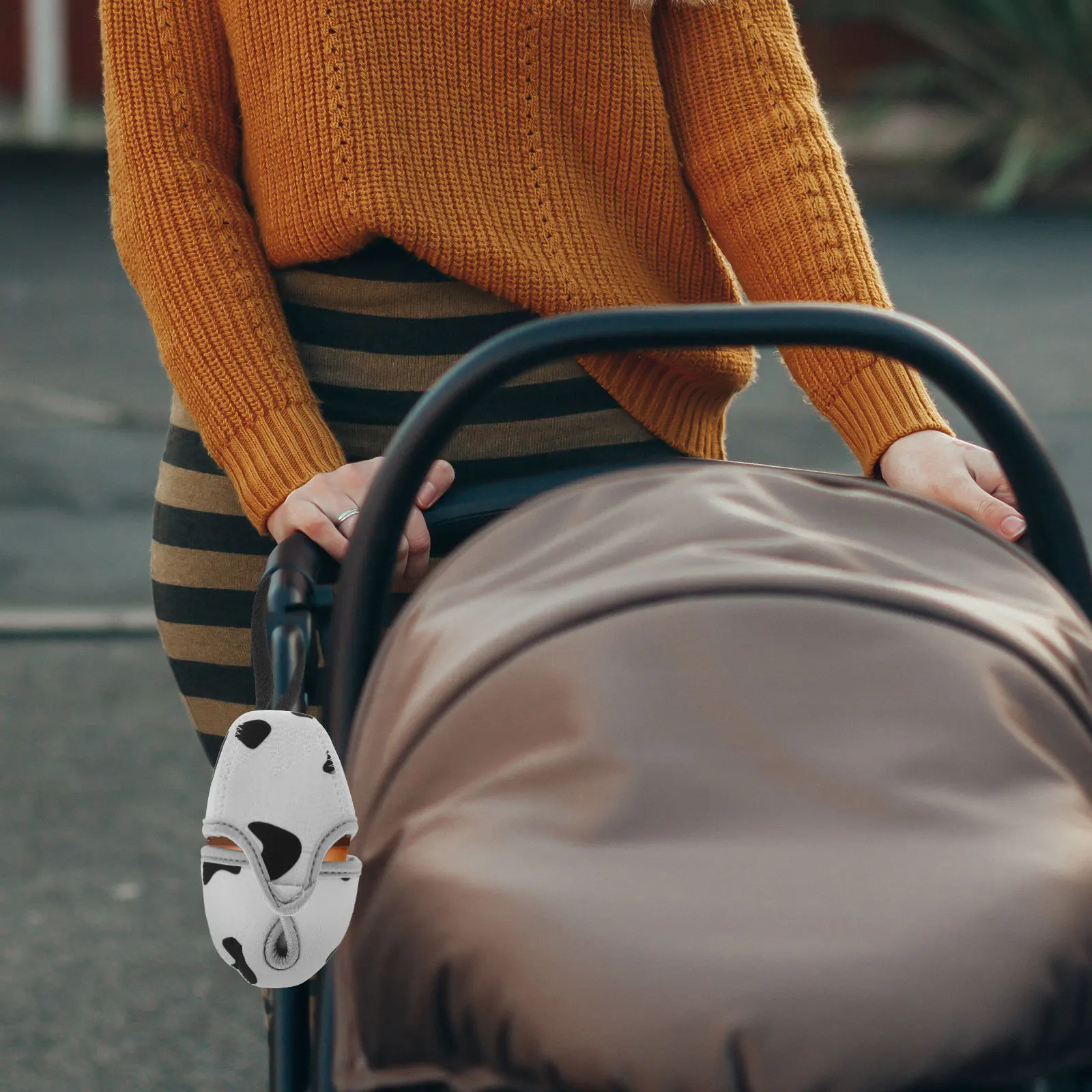 

Feeding Bottle Protector Sleeve Insulated Thermal Cover Anti-Falling Ductile Lightweight Comfortable Touch Reliable Quality Warm