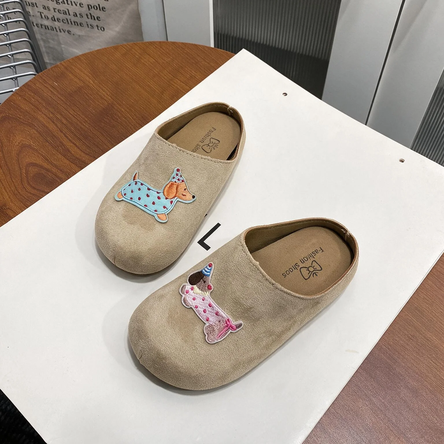 Children Fashion Slippers Cartoon Autumn Vintage Close Toe Mules Shoes Soft Non-slip Girls Boys Home Outdoor Slides Thick-soled