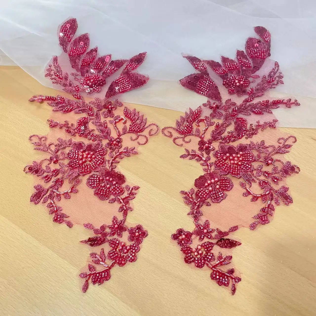 2 Stück = 1 Paar. Mehrfarbige Perlenspitze, verspiegelte Blumen, Hochzeitsschuhe, Kopfschmuck, DIY-Nähzubehör, RS4890 – Detail 3