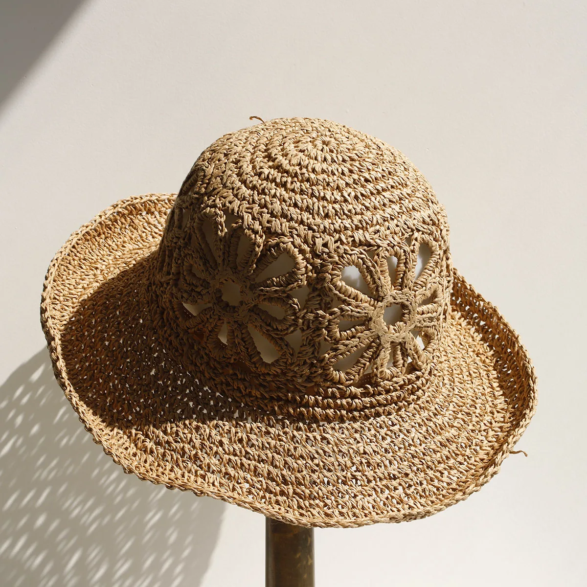 FASHION Blumen-Handarbeit, hochwertige, schlichte 2026 NEUE Sonnenhüte, flache Sommerhüte für Damen, Strand-Panama-Strohhüte, Korbhüte – Detail 8