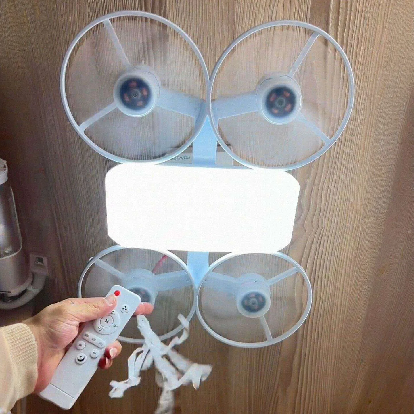 Living Room 2026 New Style Fan Light Integrated Drone Remote Control Eye Protection Home Use Ceiling Mounted Silent Lamp