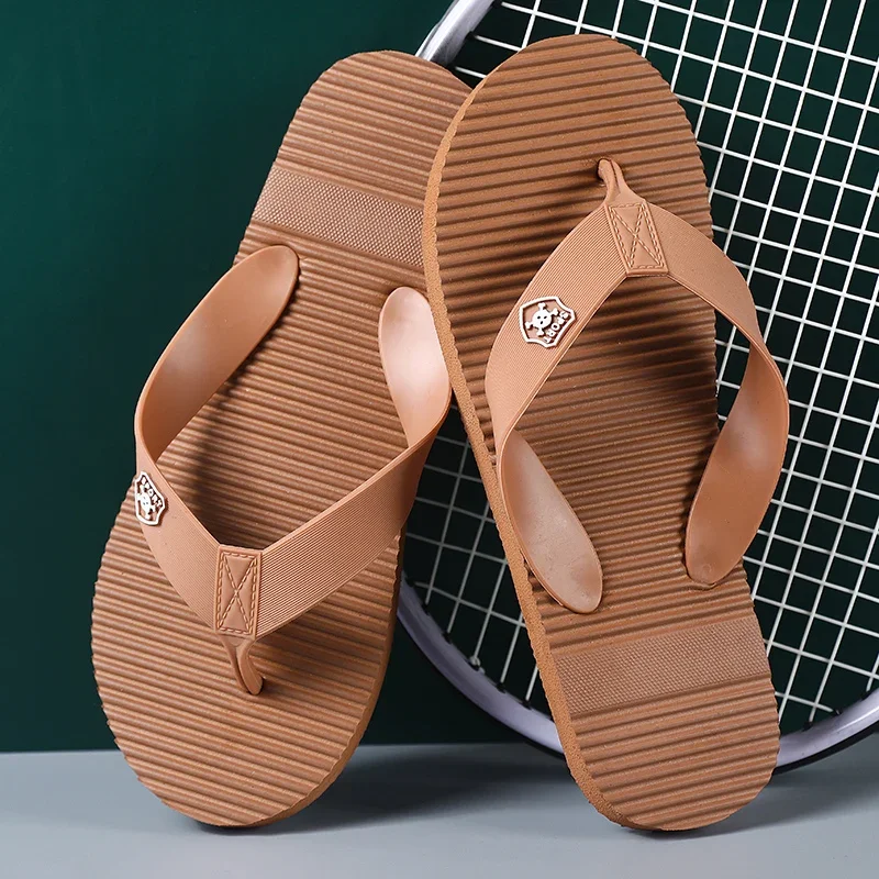 Flip-flops outdoor wear in summer, non-slip trend clip slippers, raw versatile rubber beach cool slippers 2156