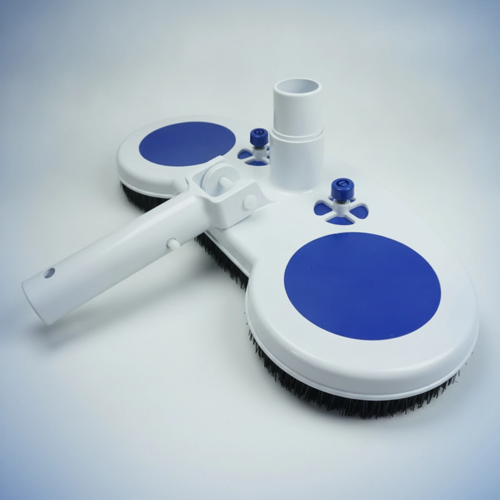 tete-d'aspirateur-de-piscine-avec-poils-tete-d'aspirateur-de-piscine-manuelle-renforcee-et-robuste