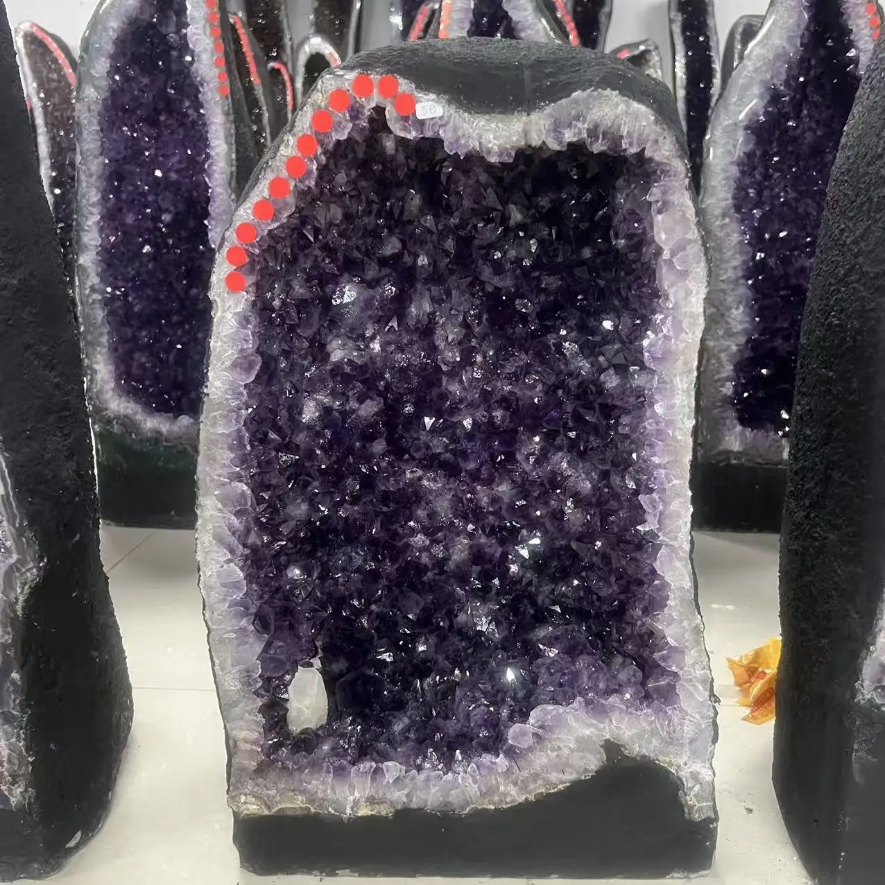 Natural amethyst dinosaur egg quartz crystal cave specimen treatment spiritual energy witchcraft wealth home decoration