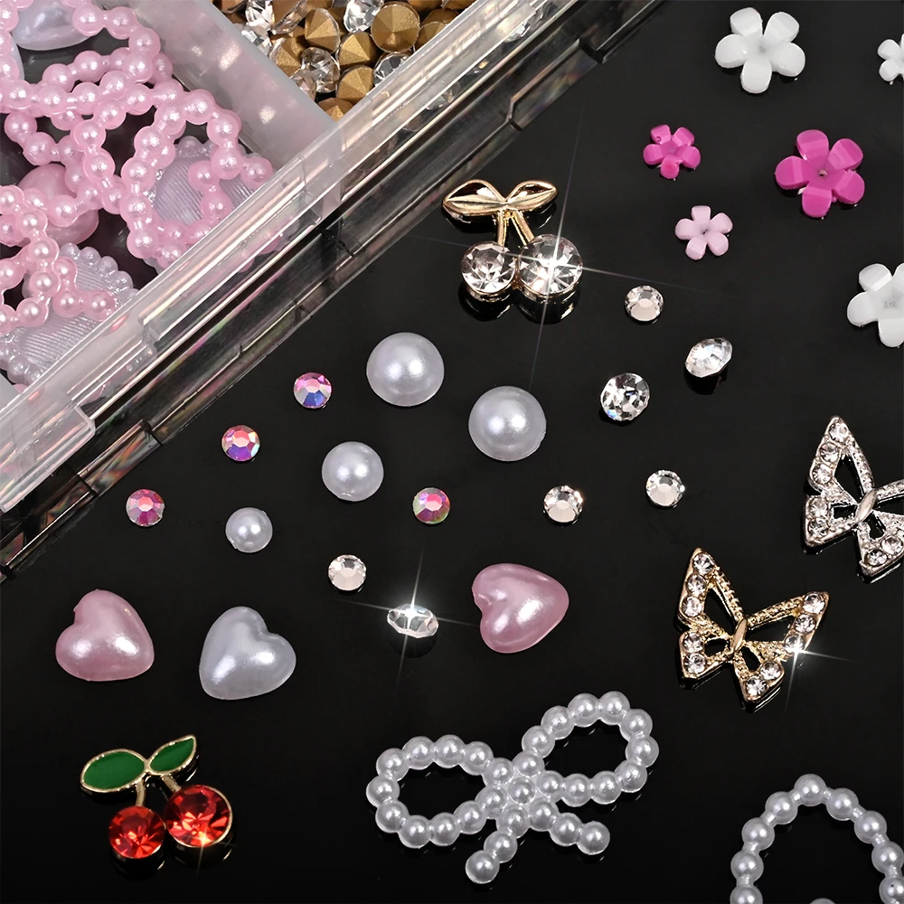 12-teiliges 3D Gemischtes Schmuckset für Nägel mit Schleifen, Herzen, Strasssteinen, Legierungsschmetterlingen, Kirschen, Perlen, Sternen und Schleifenperlen - Nageldekoration und Nagelzubehör