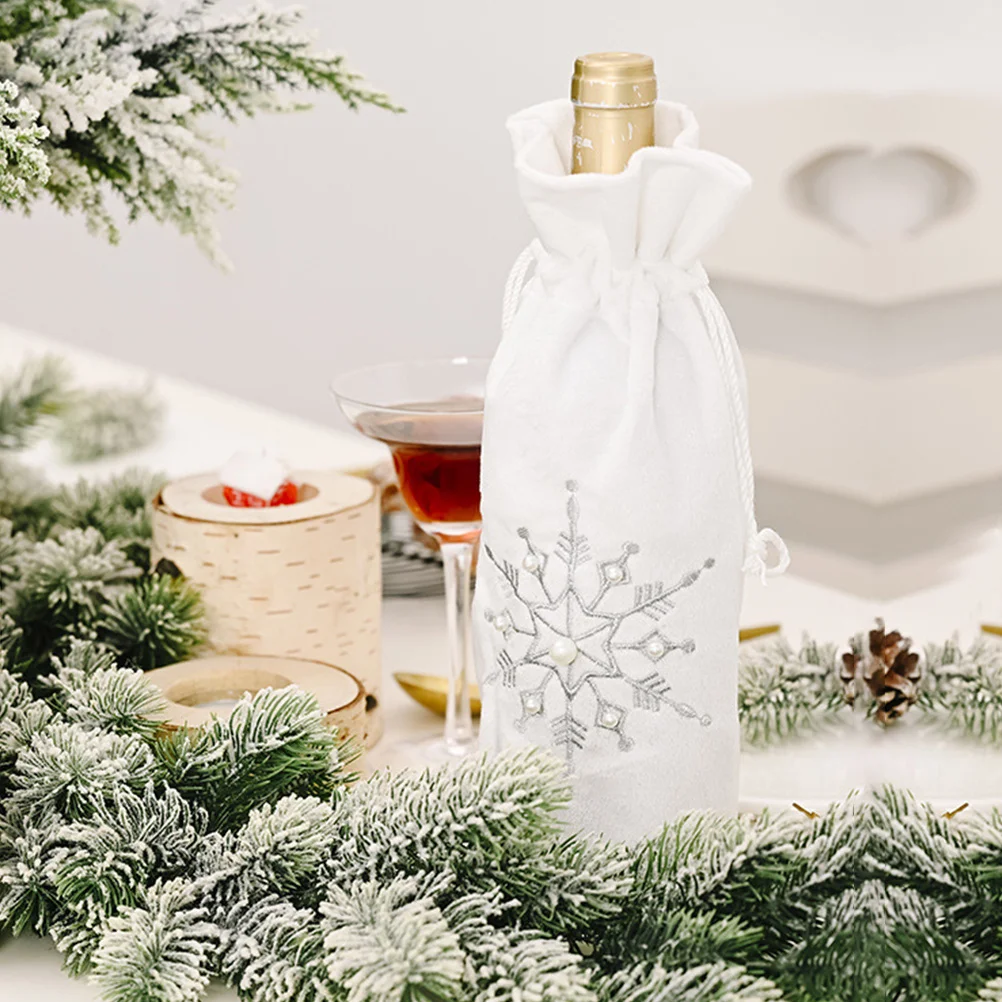 

1Pcs Snowflake Bead Wine Bottle Bag Lovely Christmas Bottle Cover for Red Wine Decor Festive Celebration Decoration Accessory