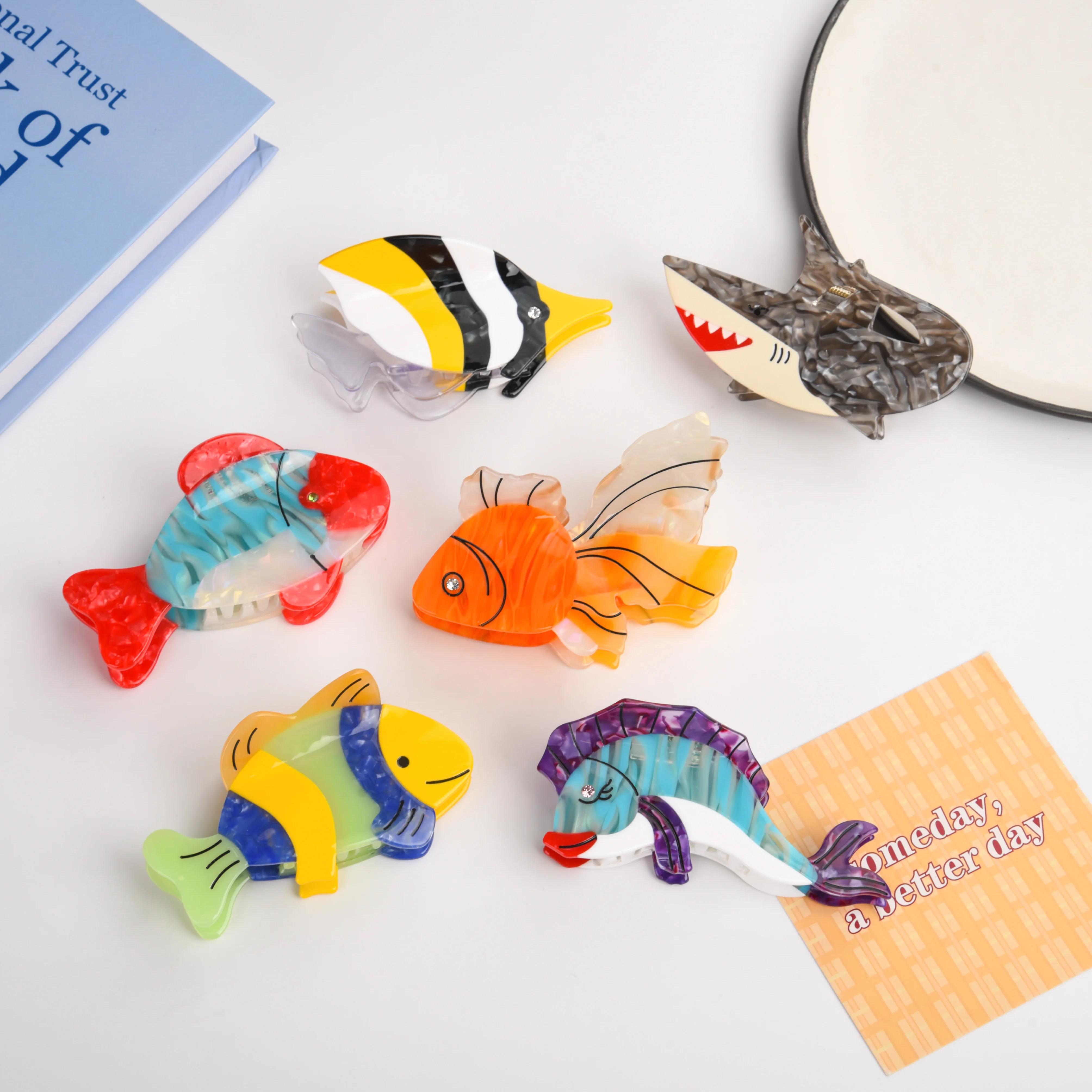 

DS New Summer Marine Animal Series Hair Claw Eco-friendly Acetate Claw Clip Tropical Fish Crab Hair Clips Women Hair Accessories