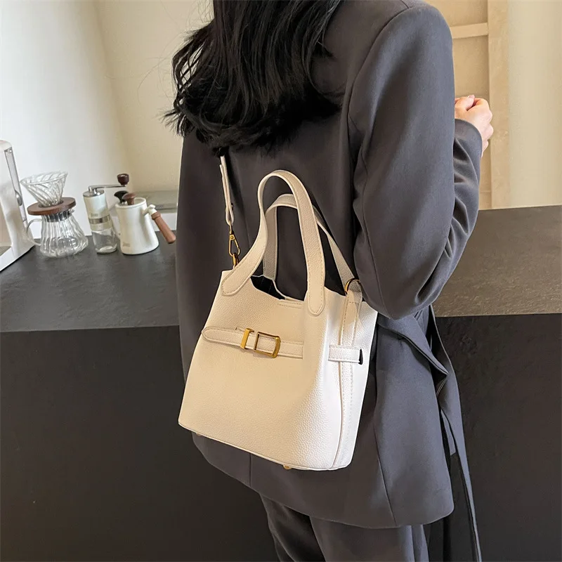 2024 Spring New Simple Hundred Commuter Crossbody Bucket Bag