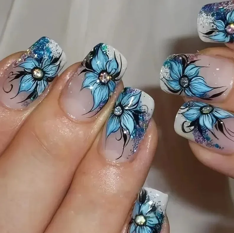 

24PCS Retro Blue Flower Patterns French Press on Nail Romantic Sweet Short Square Fake Nails for Women Acrylic Wearable Nail Art