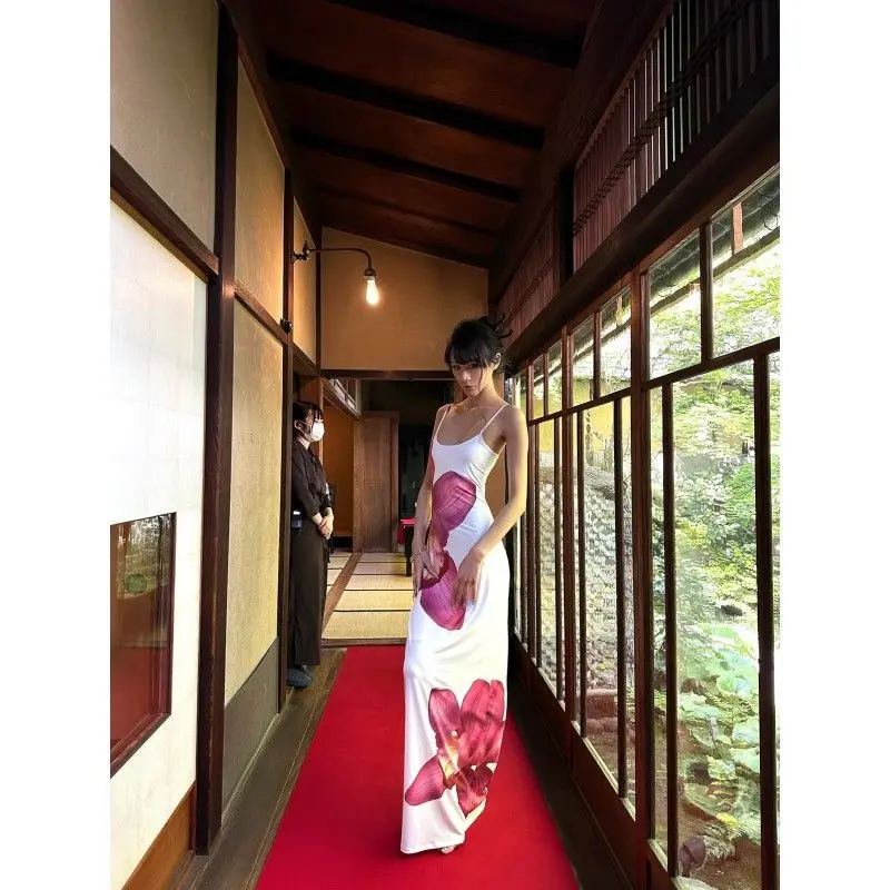 

Винтажное платье на бретелях с цветочным принтом для женщин, осеннее новое сексуальное облегающее платье для пикантных девушек, универсальная уличная одежда, длинные платья, праздничное платье