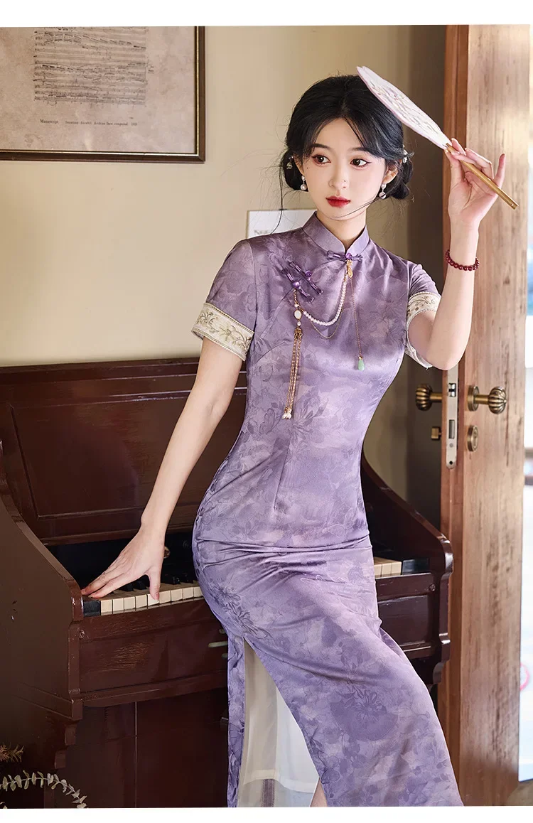 

Женское платье Cheongsam в современном стиле, традиционное фиолетовое китайское тонкое сексуальное длинное платье Ципао с короткими рукавами в стиле ретро, женское восточное платье