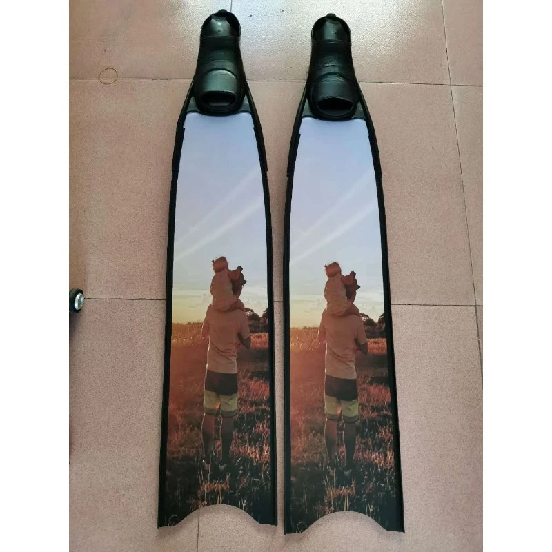 Carbon fiber flippers, snorkeling flippers, free diving flippers