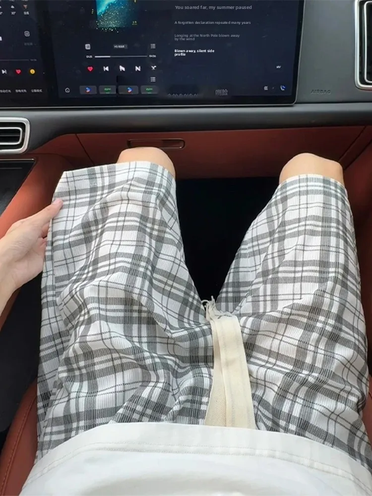 

Cleanfit Men's Plaid Short Pants Summer Thin Quick Dry Sporty Casual Five-Quarter Length Trousers Fashionable Loose Fit Strai...