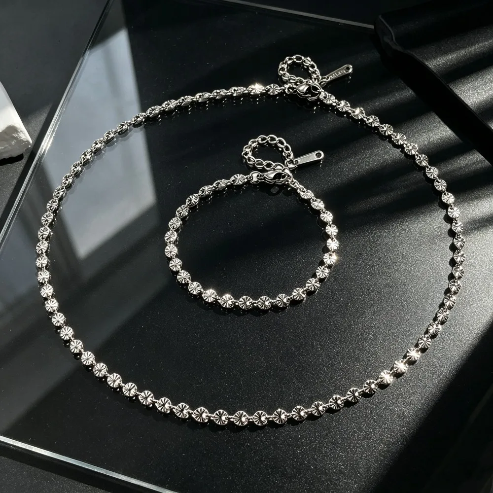 Trendy Stainless Steel Silver Tone Sunburst Round Chip Carved Disc Choker Necklace Bracelet Set for Women Adjustable Jewelry Set