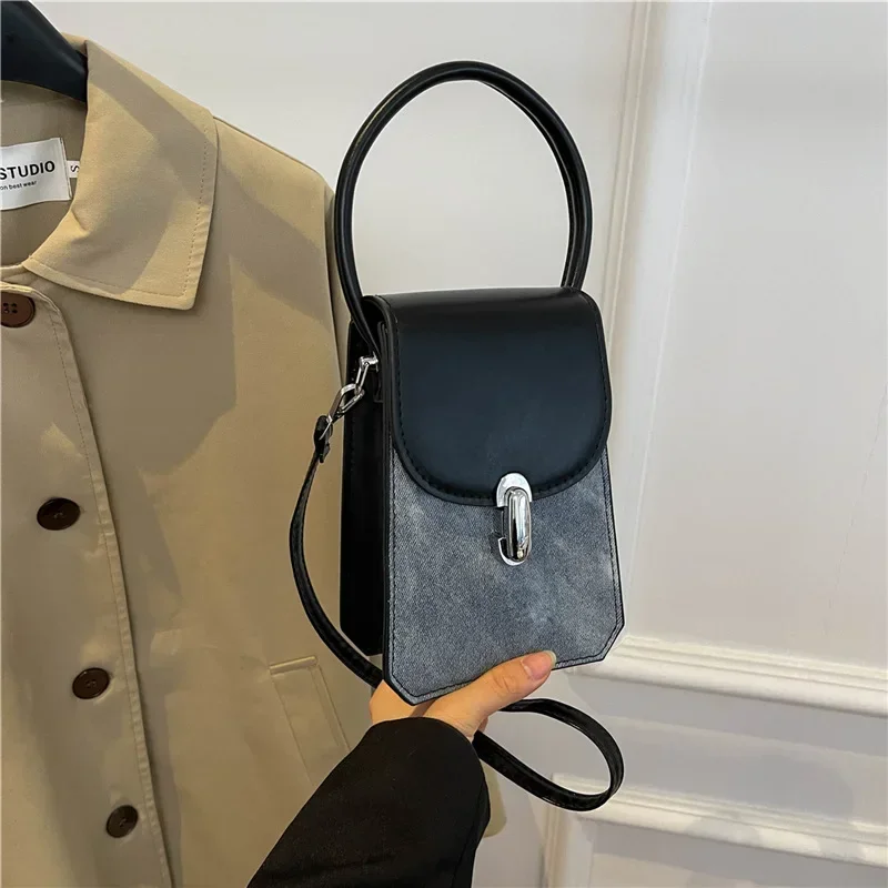 

Premium sense portable small bag women's versatile retro fashion messenger bag