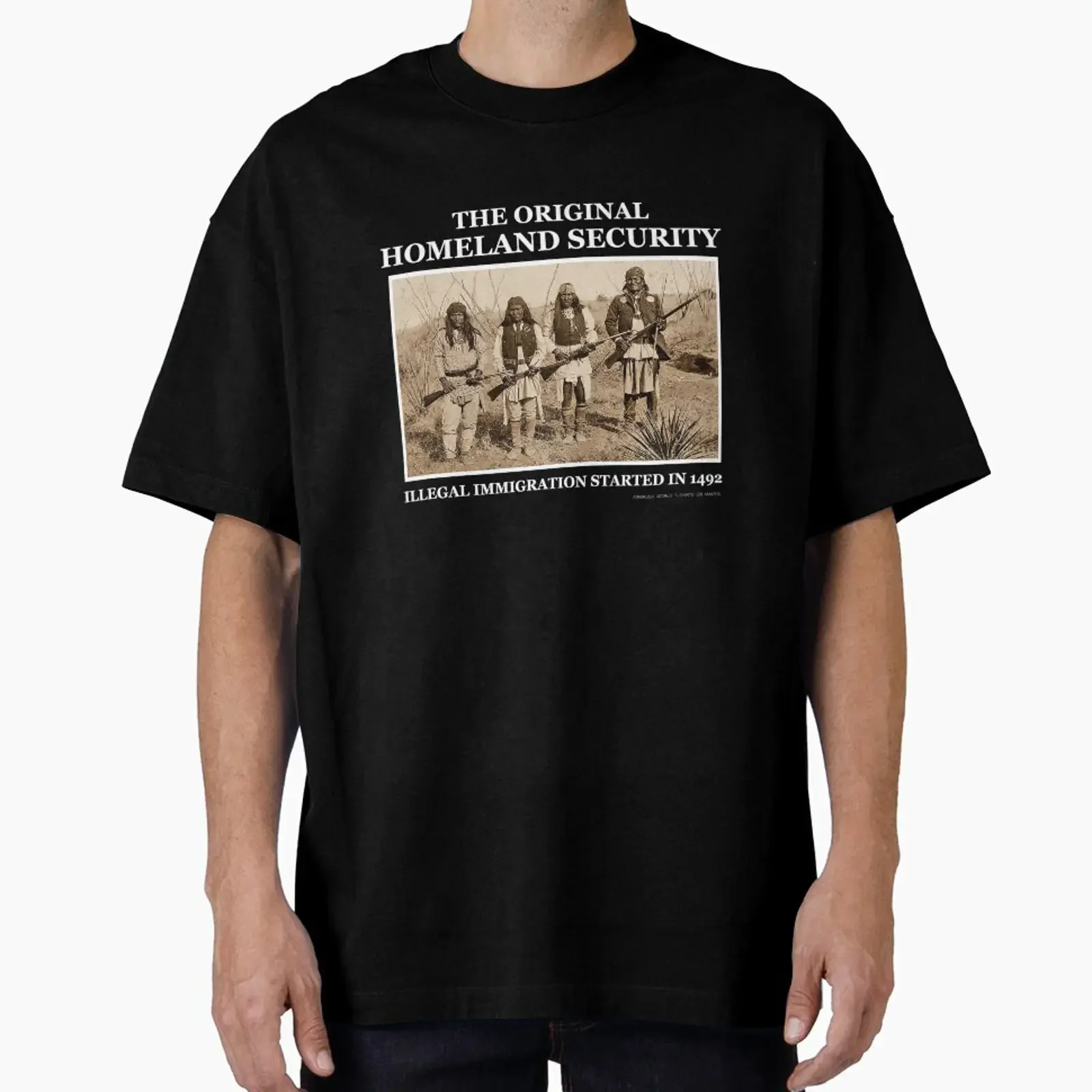 Das Original-Design von „Homeland Security Illegal Immigration Started In 1492“, entworfen und verkauft von Airbrush World, im Vintage-Stil, gewaschen und stilvoll.