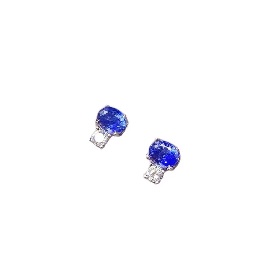 

Женские серьги-гвоздики из серебра 925 пробы, 4 Х5 мм