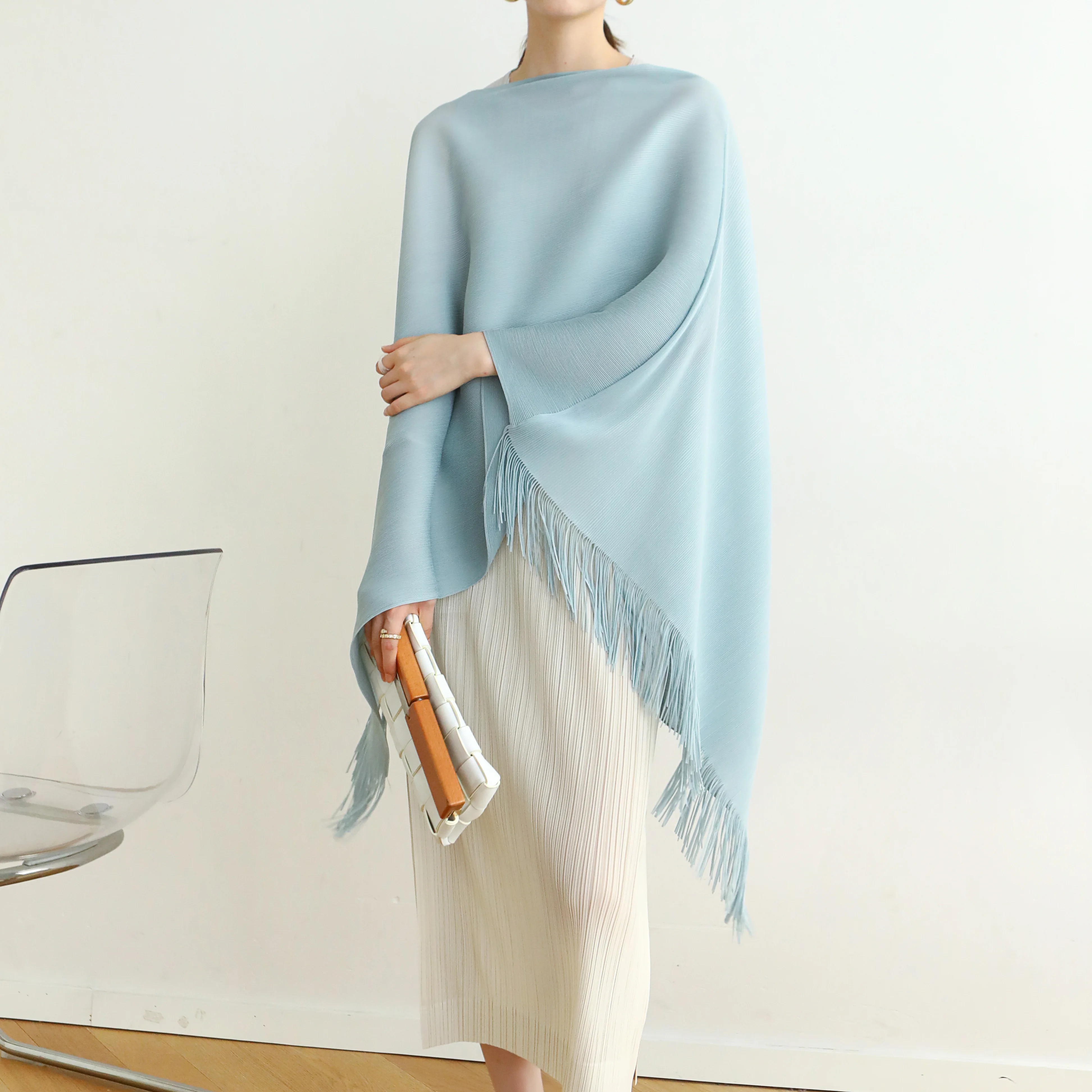 2024 Spring and Autumn high-end pleated fashion light luxury fringe cape