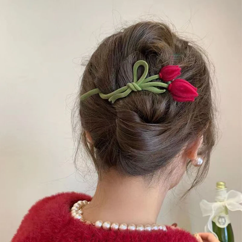 

OMSJ 2024 Elegant Sweet Lady Girl Velvet Tulip Twist Hairpin Contrast Design Aesthetic Flower Shape Hollow Hair Clip Accessories