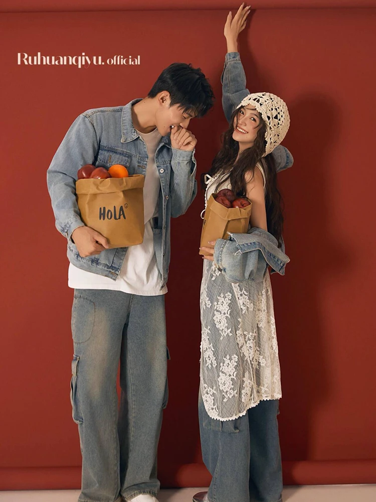 

2026 New Sweet Cute Couple Denim Retro High-End Feeling Small Audience Photography Clothing Artistic Portrait Photography Studio
