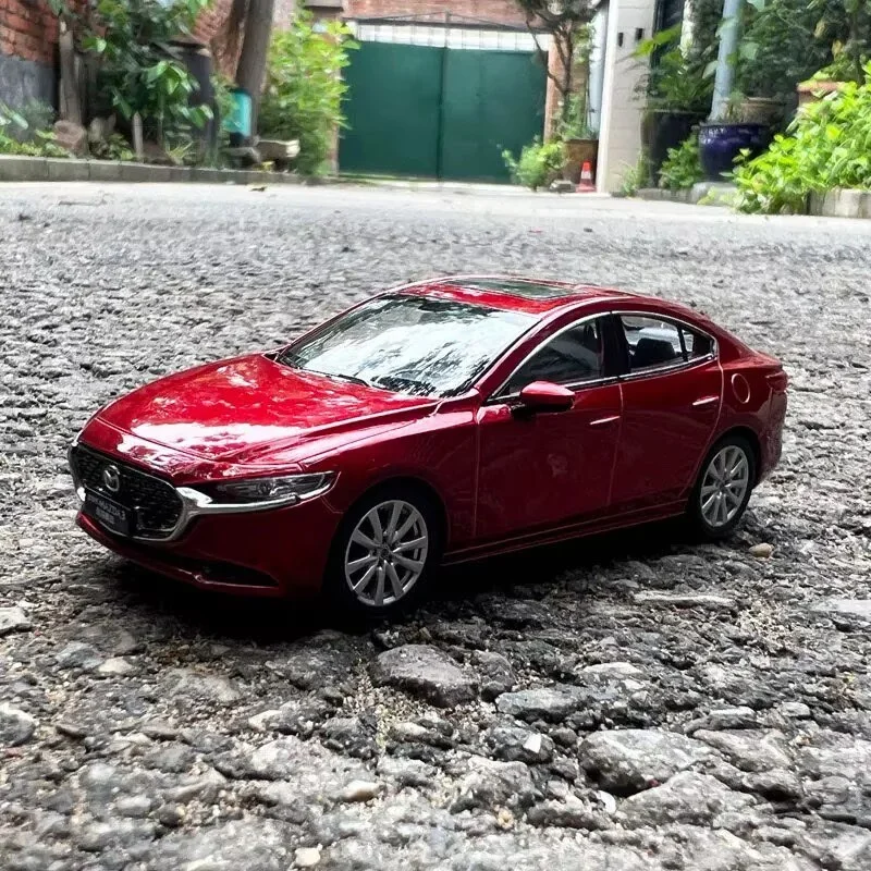 

1/43 MAZDA Axela Coupe, модель автомобиля из сплава, литая под давлением металлическая модель автомобиля, высокая имитация, миниатюрная масштабная коллекция, детские игрушки в подарок