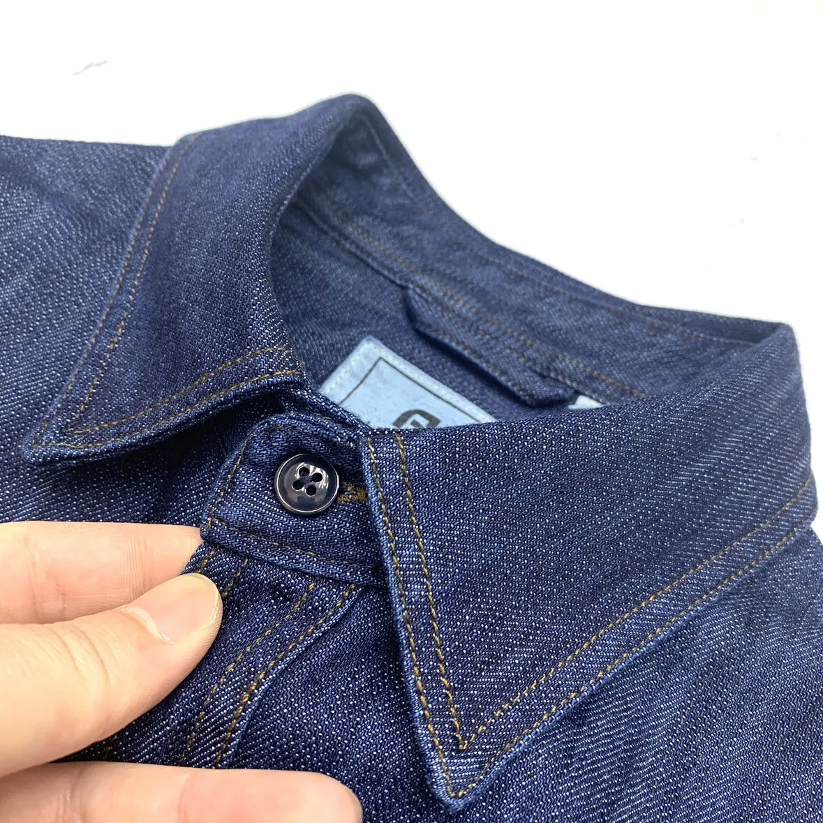 

Dark Blue Raw Denim Workwear Shirt for Men Amekaji Euro-American Street Biker Style Loose Fit Long Sleeve 100% Cotton for Autumn
