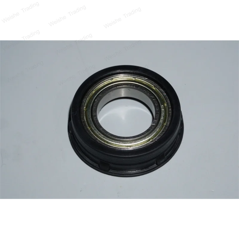 

Disassemble the machine with sealing bracket 6804Z ball bearing accessories, sweeper roller brush to keep the