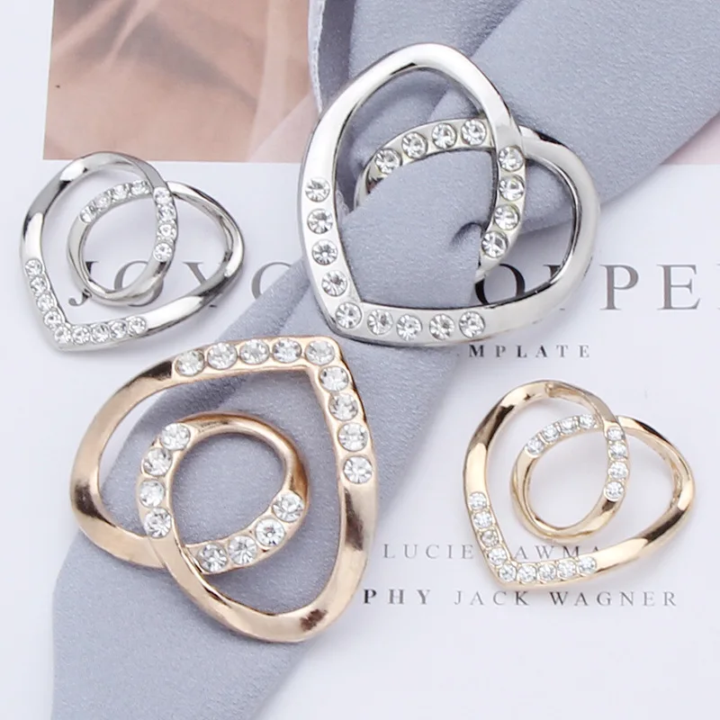 Fashionable Heart-shaped Buckles Rhinestones Metal Buckle Scarf Shirt Adjustable Buckles for Women