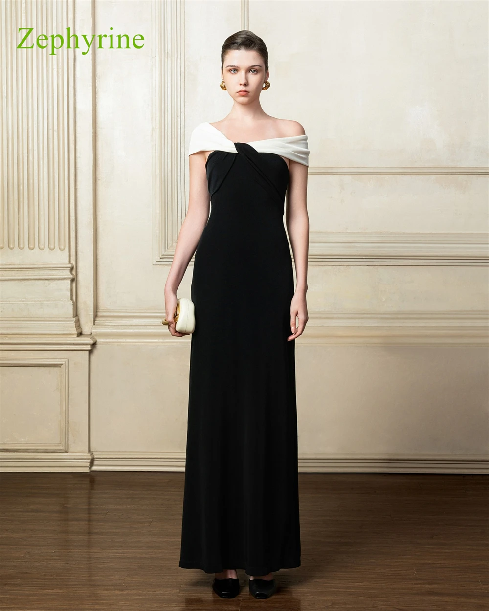 Aangepaste eenvoudige zwarte jersey avondjurk modern uit de schouder mouwloze homecoming jurken mode vestido de festa