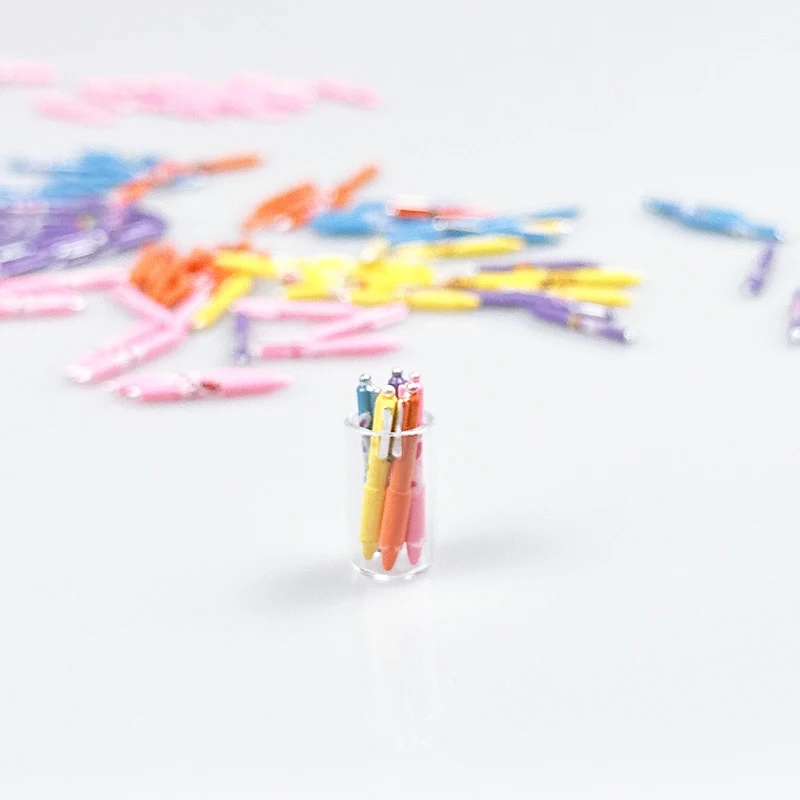 **New 5Pcs Dollhouse Miniature Pattern Style Ball-point Pen Model Toys For Doll Study Room Learning Scene Accessories