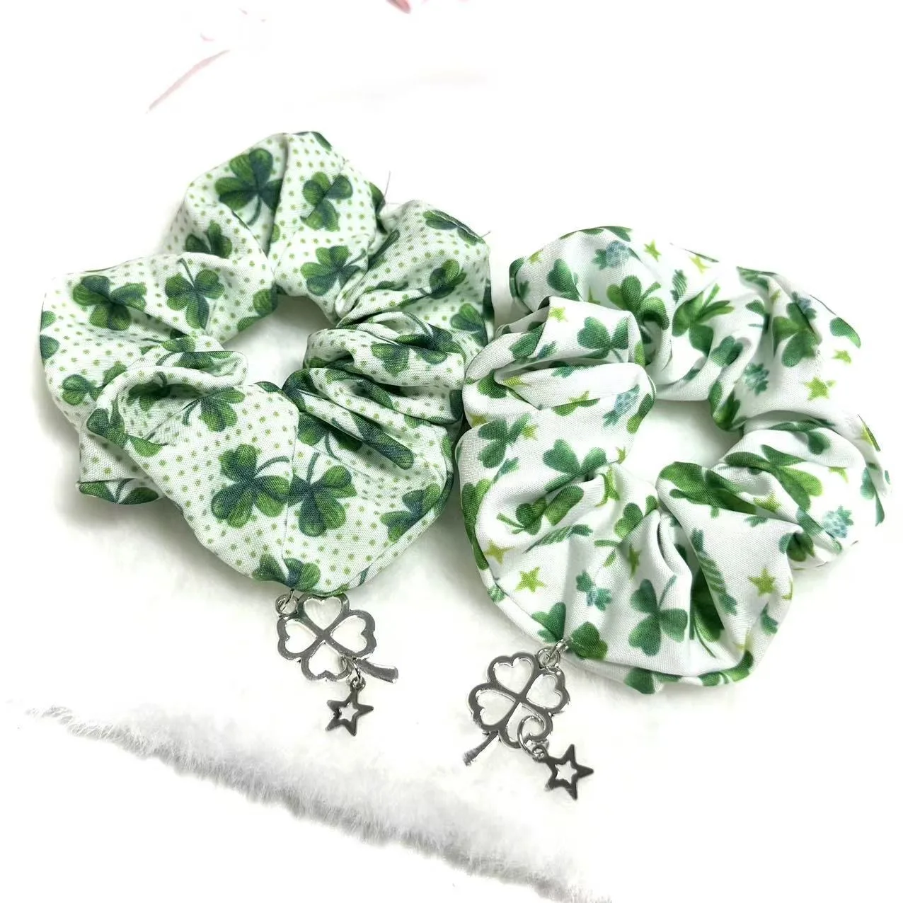 

2pc Sweet Four-leaf Clover Lucky Retro Star Green Floral Large Intestine Hair Tie Ponytail Hair Rope Elastic Hair Accessories