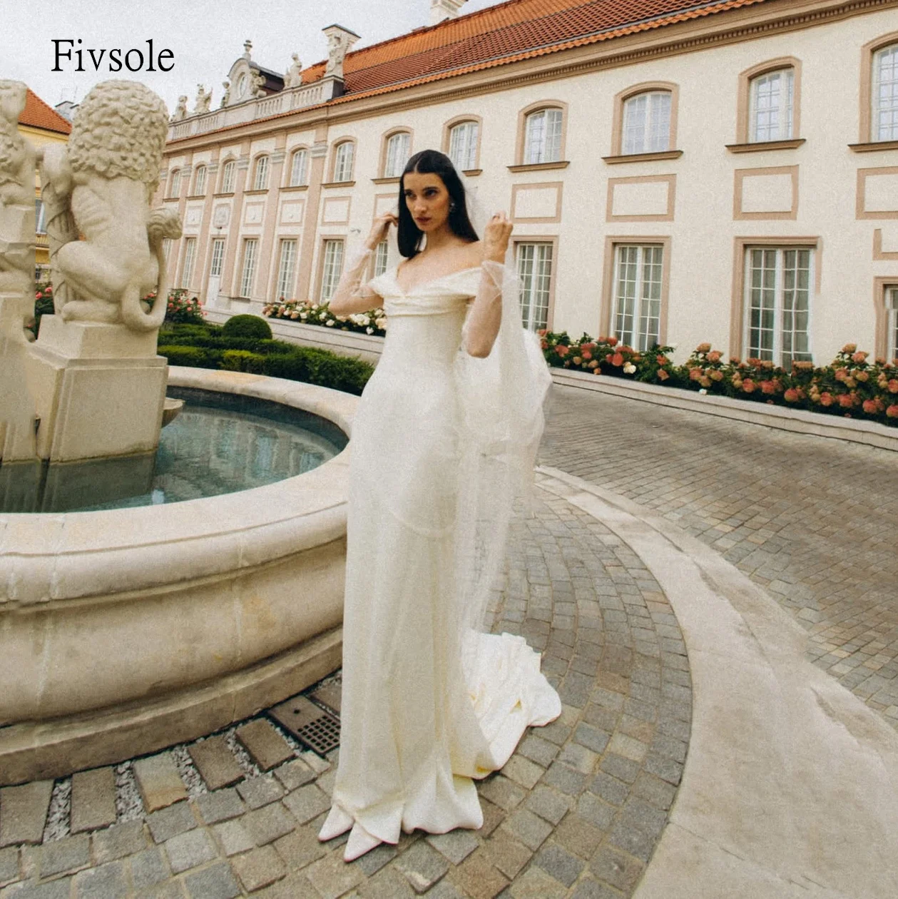 Gaun Pengantin Fivsole Elegan Model Off Shoulder Mermaid Tanpa Punggung dengan Mesh, Ekor Panjang, Gaun Pengantin Panjang Menyentuh Lantai, Dapat Dipesan Sesuai Ukuran