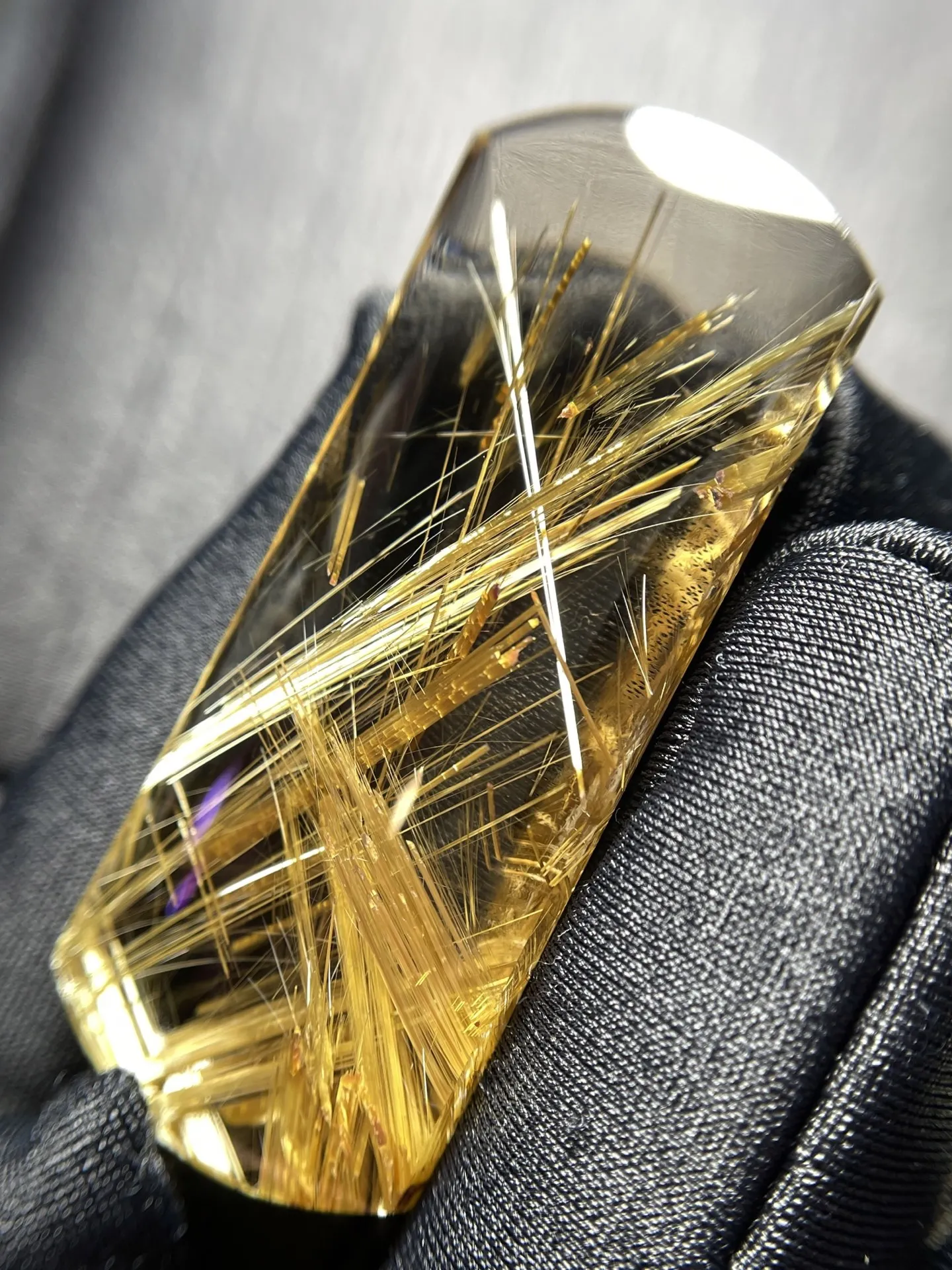 

Natural Gold Rutilated Quartz Pendant Buddha 48.5*20.4*8.2mm Rectangle Rutilated Quartz Jewelry Men Women Brazil AAAAAAA