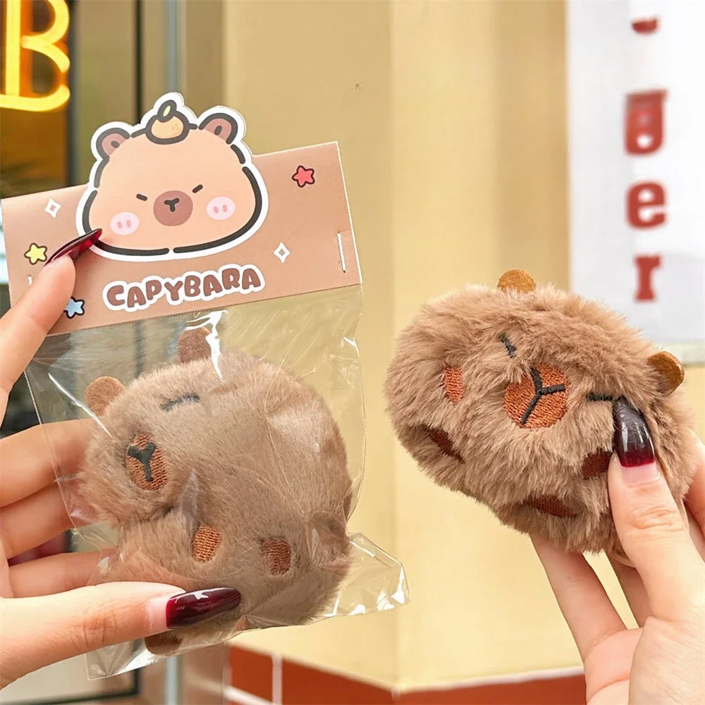 Cute Cartoon Plush Doll capybara Pendant Girl's Heart Bag Keychain Small Animal Pendant Accessory Good Workmanship Festival Gift