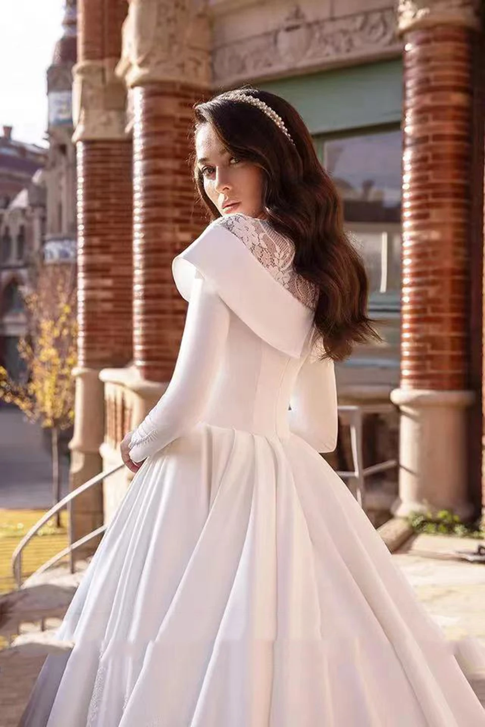 2025, weiße, hochgeschlossene, luxuriöse Brautkleider mit langen Ärmeln, muslimische Spitze, Brautkleider, elegantes Satin, Vestidos de Novia, Hofzug