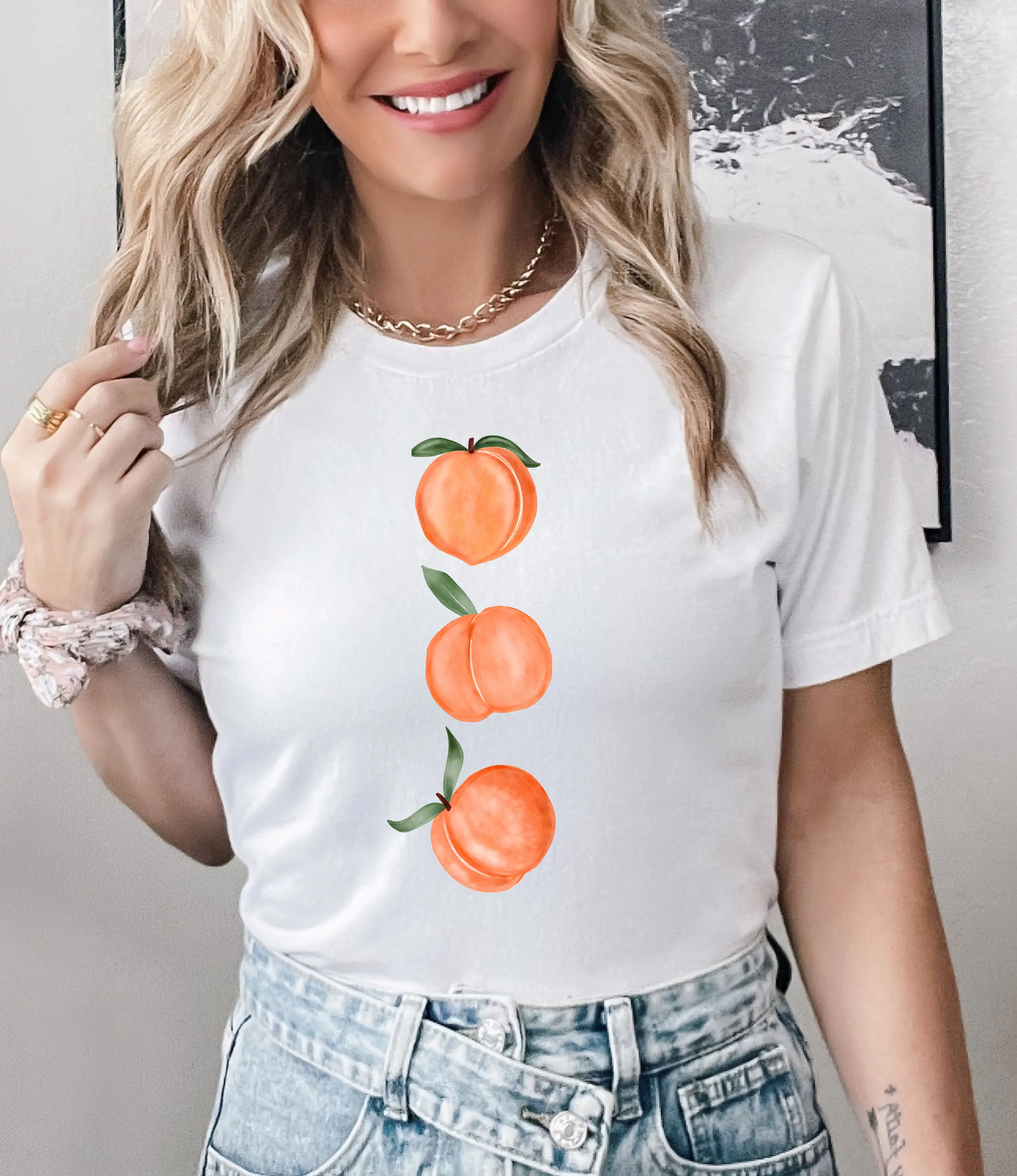 Cute Cartoon Fersh Peach Print Female T-shirt New Fashion Summer All Match Casual Women Shirt Trend Outdoor Simple Girl Tee