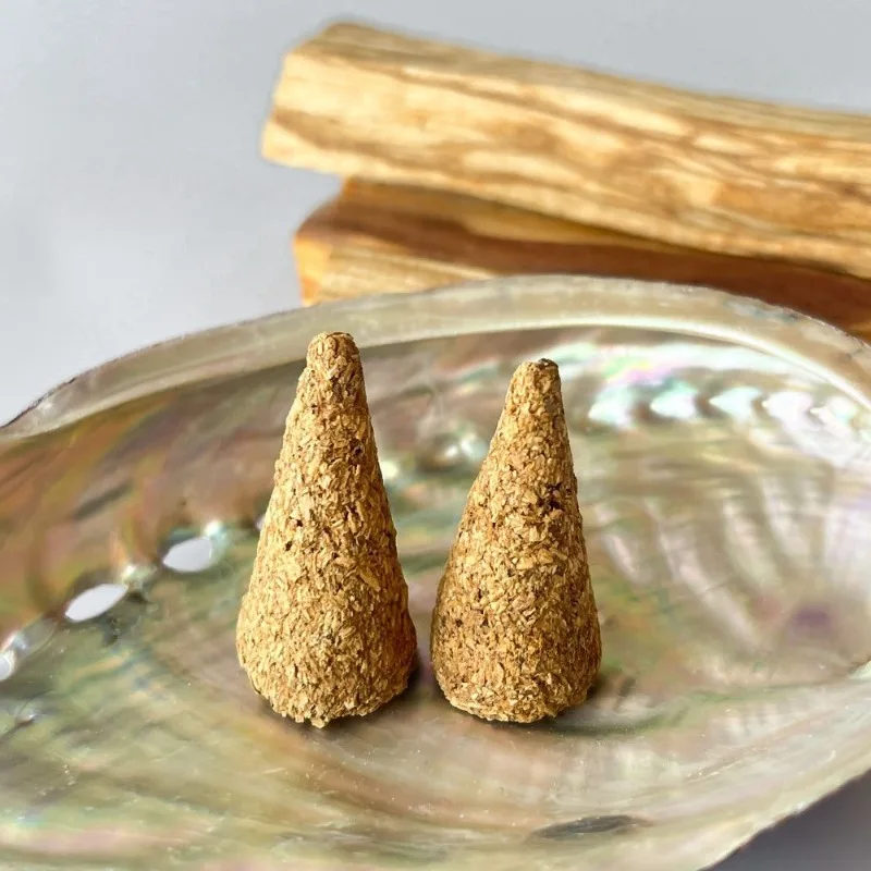 20/50 قطعة مخاريط البخور بنكهة بالو سانتو وايت سيج، مناسبة للمنزل واليوجا والتأمل