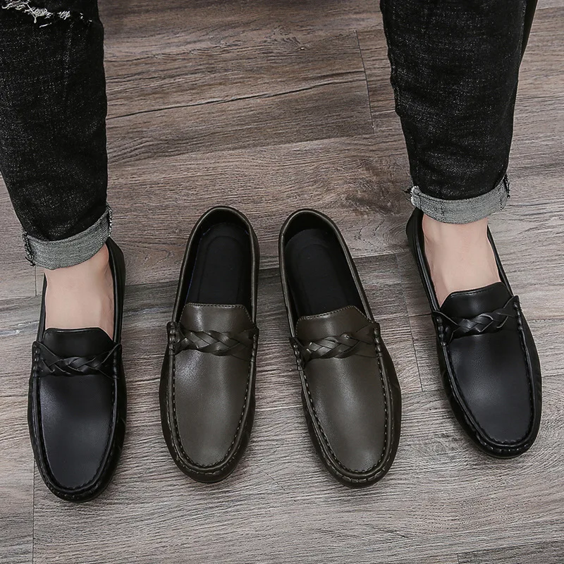 

Новые универсальные мужские повседневные туфли 2026 года в британском стиле: дышащие лоферы на мягкой подошве, удобные туфли без шнурков на плоской подошве