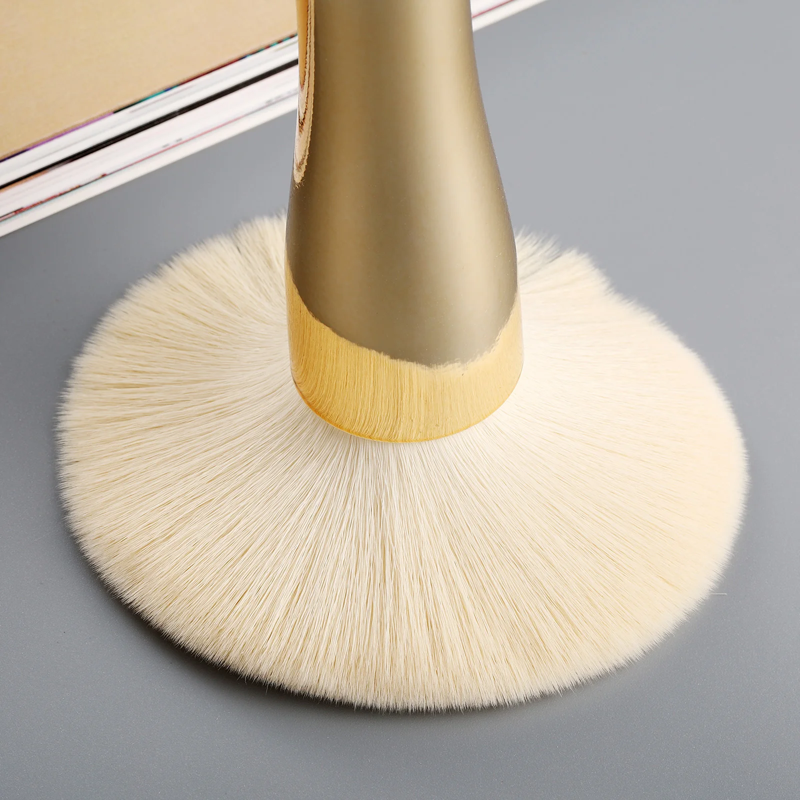 Single large powder brush quality makeup brush professional makeup tools