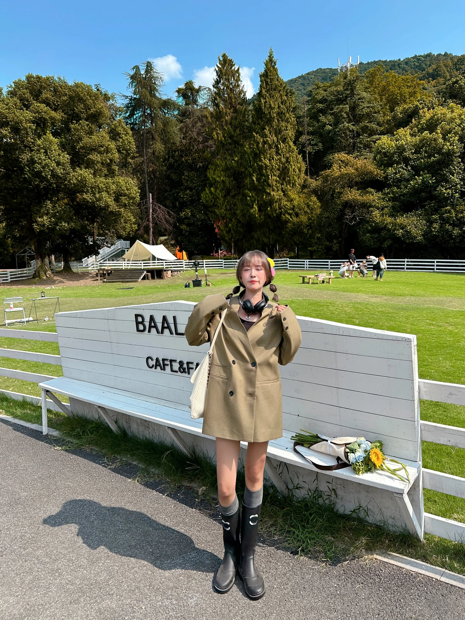 

Женский осенний костюм ChunDa: Свободный крой, высококачественный дизайн, модный уличный стиль, на пуговицах, с длинными рукавами, V-образный вырез, полиэстер