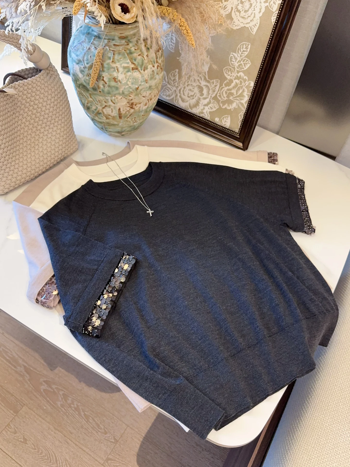 

Silk Wool Blend Glitter Short Sleeve Knitted T-Shirt Women's Casual Comfortable Summer Top round Neck Pullover Soft Fabric