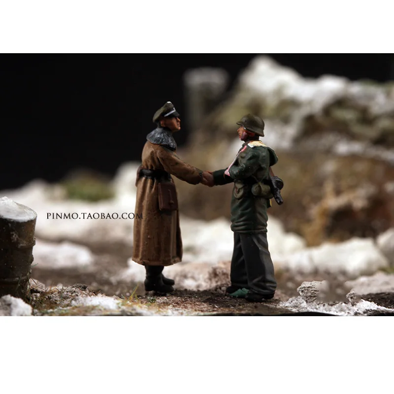 1:72 Scale Resin German Officer+wounded 2-man Team Accessory Model Adult Collection Toys Classics Gifts Souvenir Static Display