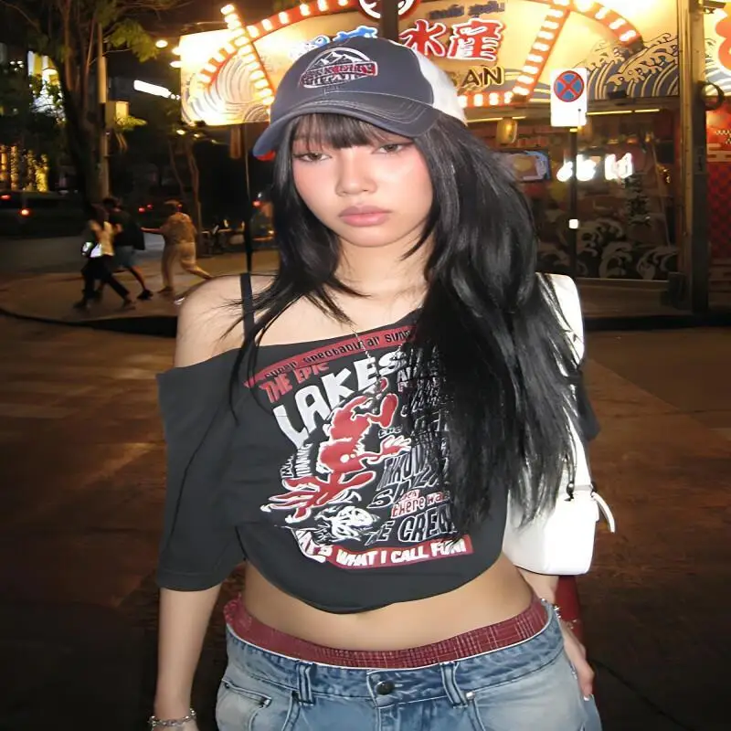 

Новинка 2025: Модный летний укороченный топ в западном стиле с открытыми плечами, вырезами и принтом, из хлопка, для женщин, уличная одежда, сексуальный, трендовый, универсальный