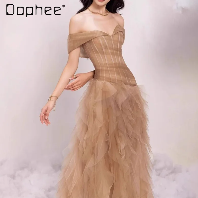 Robe de soirée élégante et gracieuse, haut de gamme, épaules dénudées, sans bretelles, Slim, en maille, Style féerique, Maxi, pour femmes