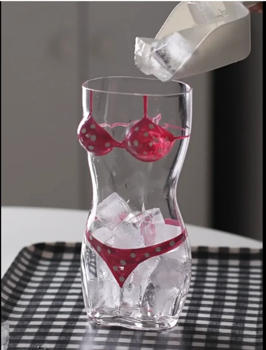 Wine Beer Victoria - 500ml Large Capacity Bikini Painted Crystal