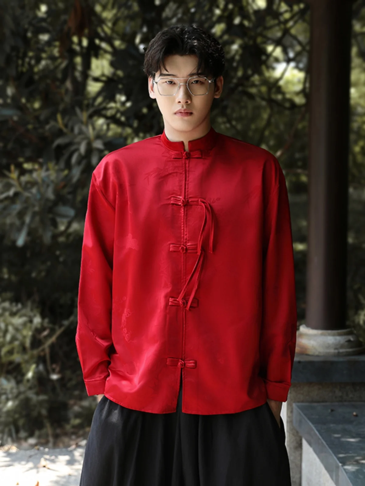 

Red Long Sve Silk irt Men's New Chinese Sle Tang Suit Floral Embroidery High-End Satin Reformed Hanfu irt Trendy